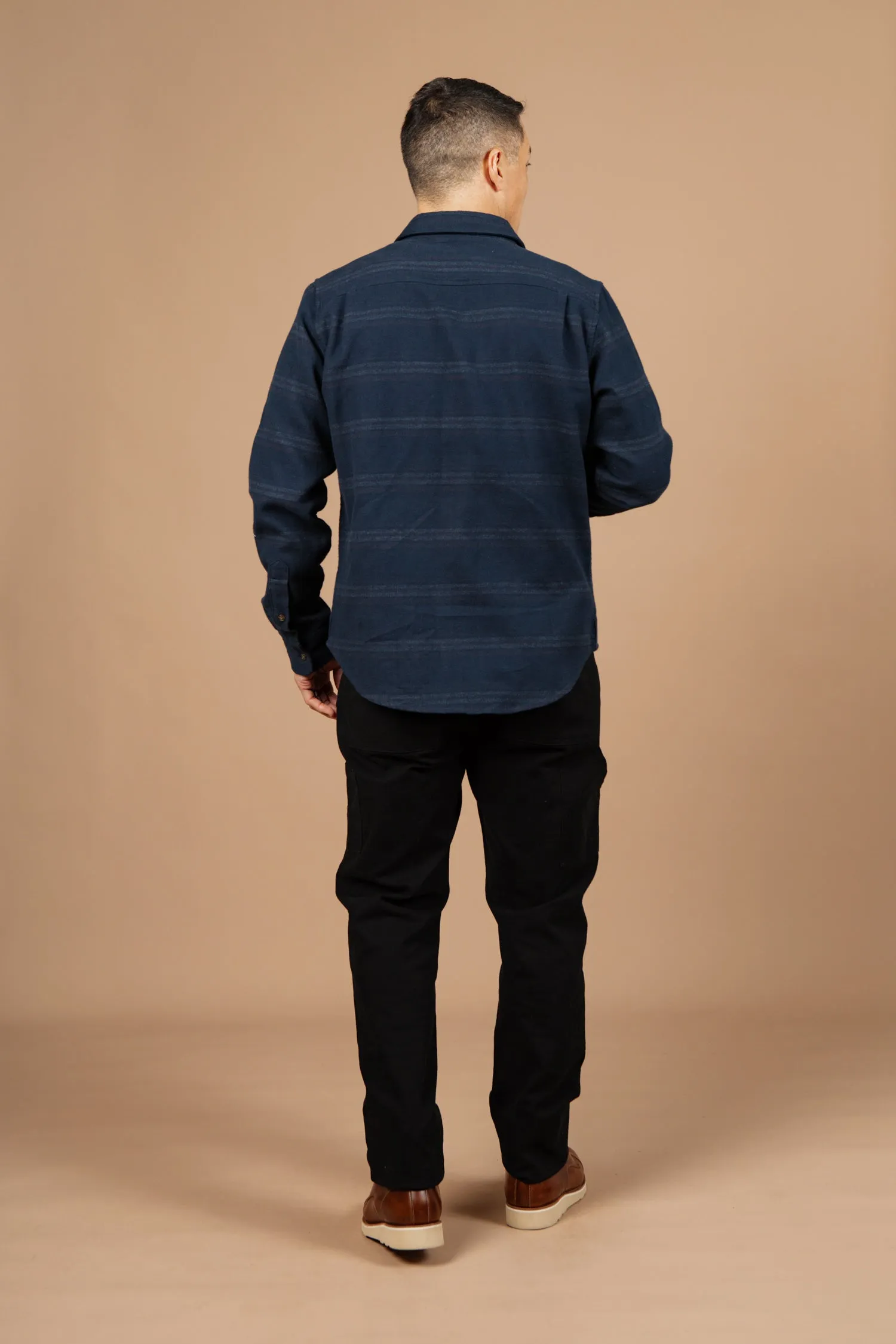 Larson Shirt / Navy Blanket Stripe