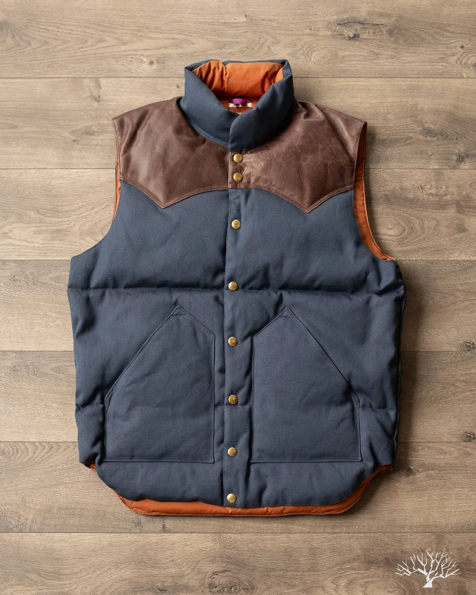 Lot 2223 - Rocky Mountain x Warehouse Canvas Down Vest - Navy