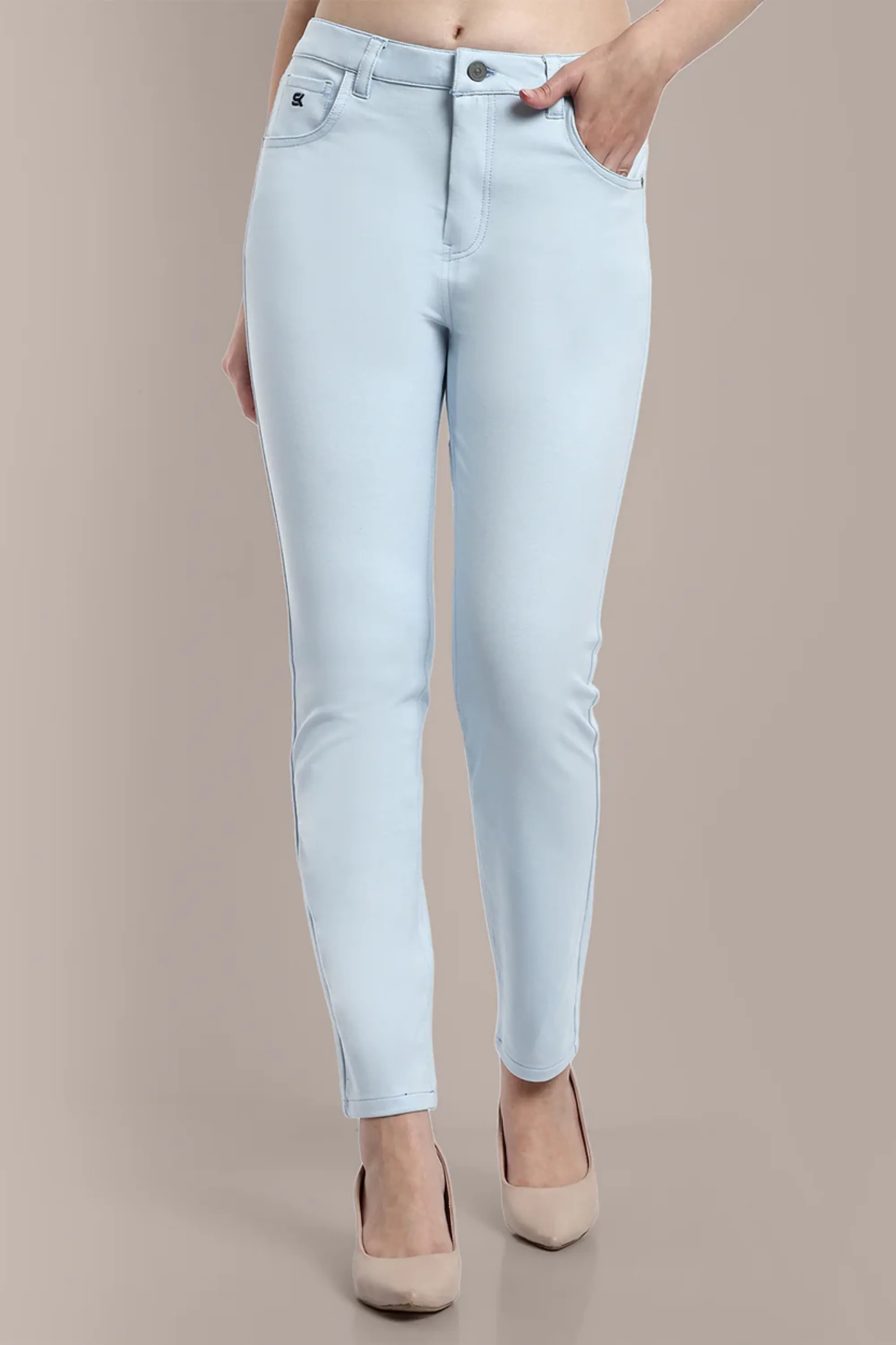 Women Dazed Sky Regular Fit Casual Pant