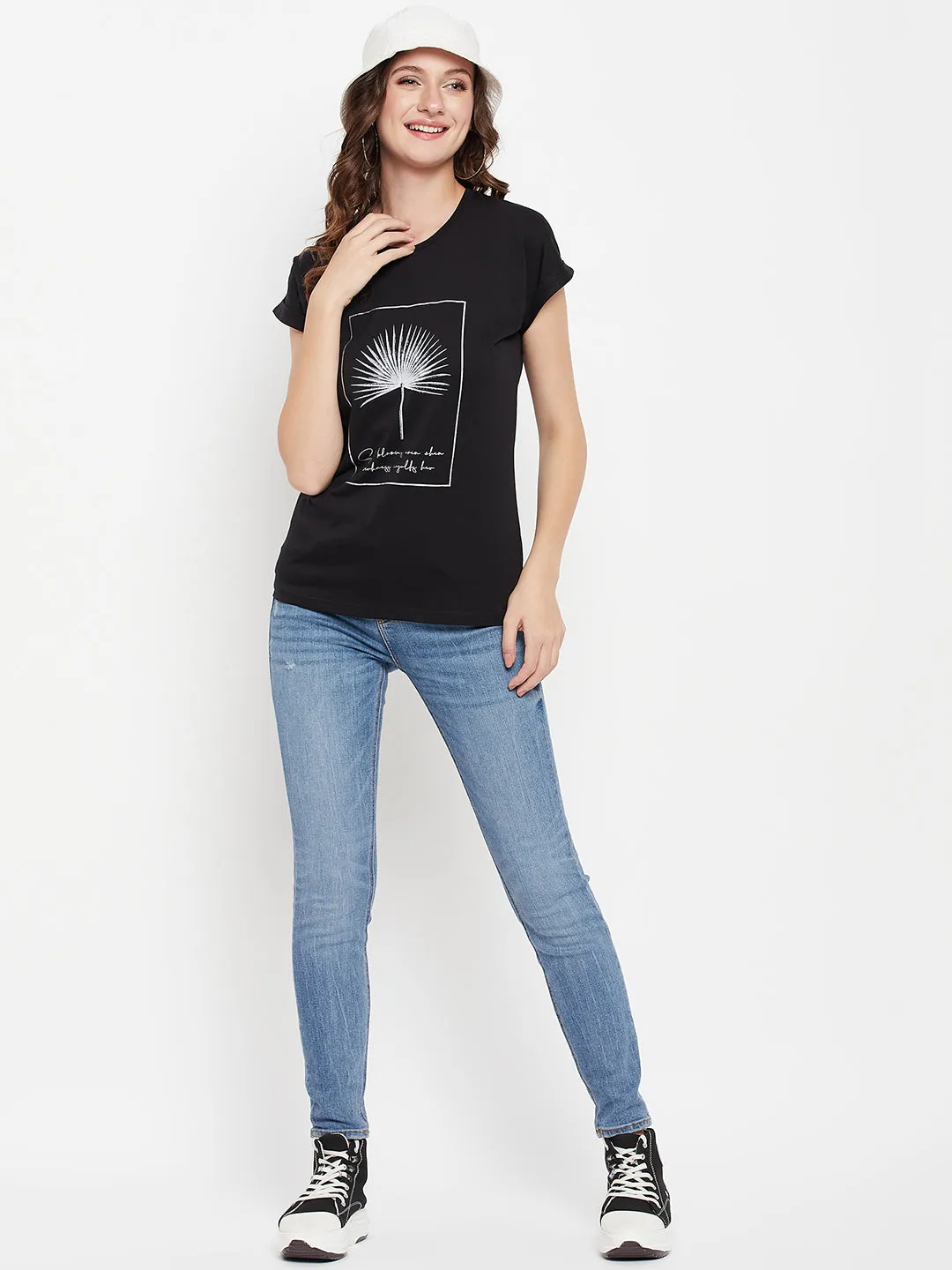 Women's Casual Extended Sleeve Black Round neck Graphic print T-Shirt